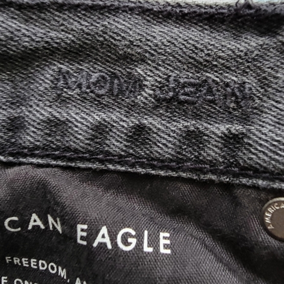 ๐ต 2 for $40 ๐ต AMERICAN EAGLE RIPPED MOM JEANS - Picture 10 of 11